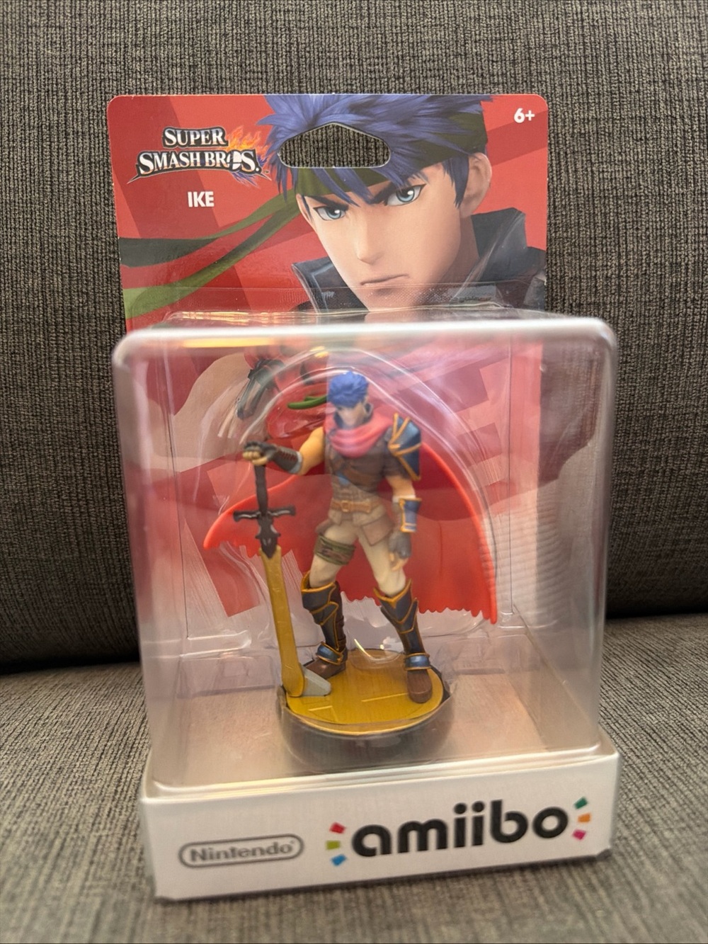 1st Edition Ike Super Smash Bros Amiibo Nintendo Figure NIB Sealed